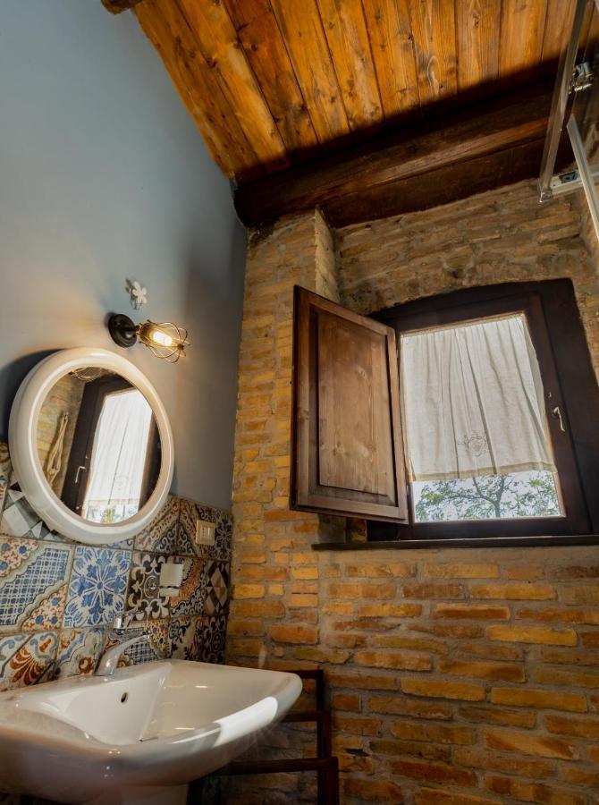 Mosciano SantʼAngelo Castello Di Petecciano B&B מראה חיצוני תמונה