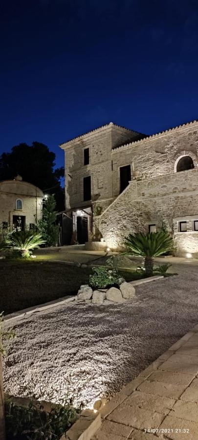 Mosciano SantʼAngelo Castello Di Petecciano B&B מראה חיצוני תמונה
