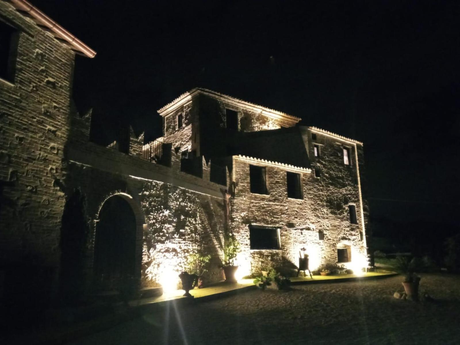 Mosciano SantʼAngelo Castello Di Petecciano B&B מראה חיצוני תמונה